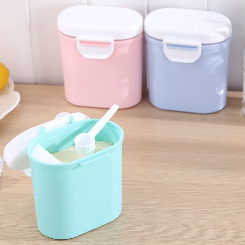 Food Storage With Scoop - Портативная коробка для детского сухого молока